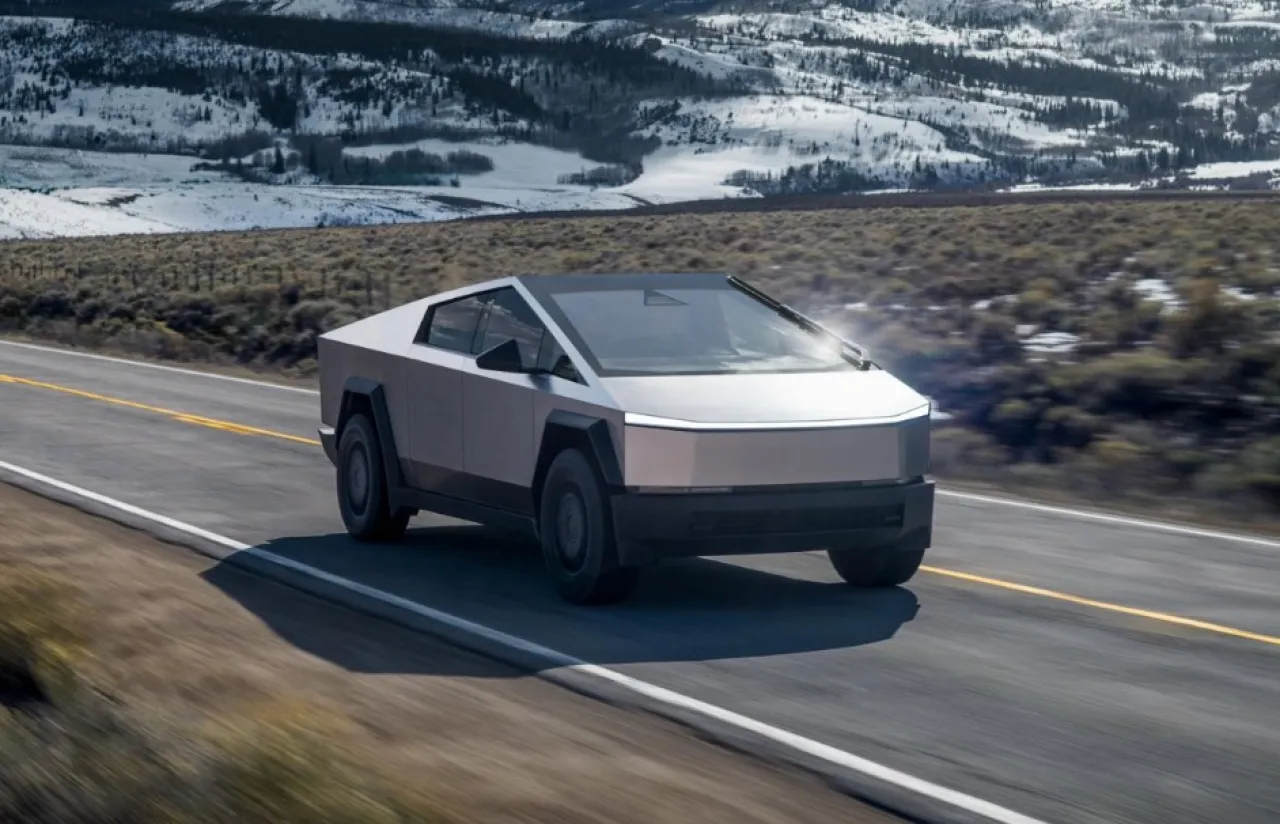 Tesla Cybertruck Raih Nilai Tertinggi Keselamatan Top Safety Pick+ di Amerika