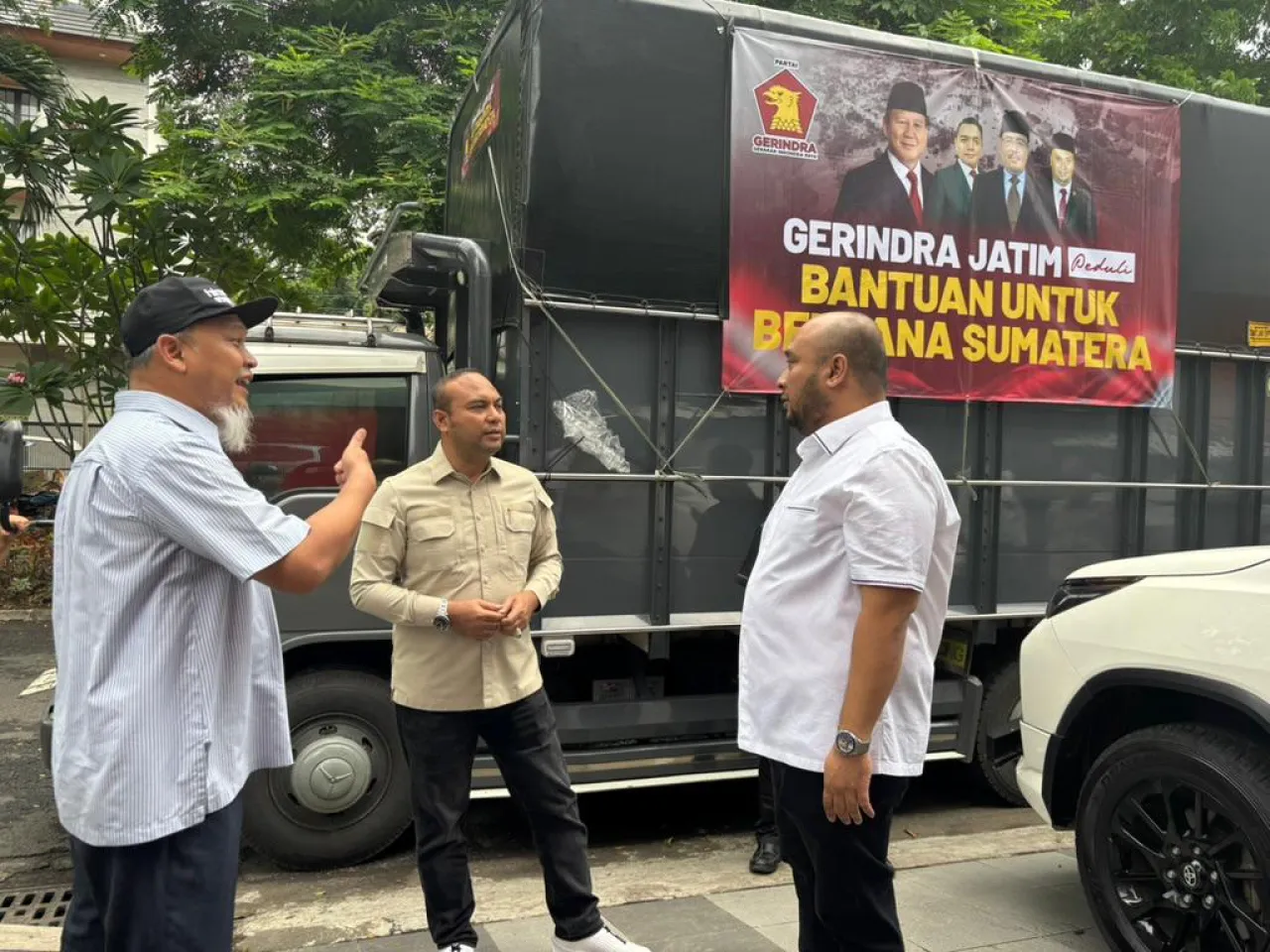 Gerindra Jatim Kirim 7 Truk Bantuan Kemanusiaan Korban Banjir dan Longsor di Sumatera–Aceh
