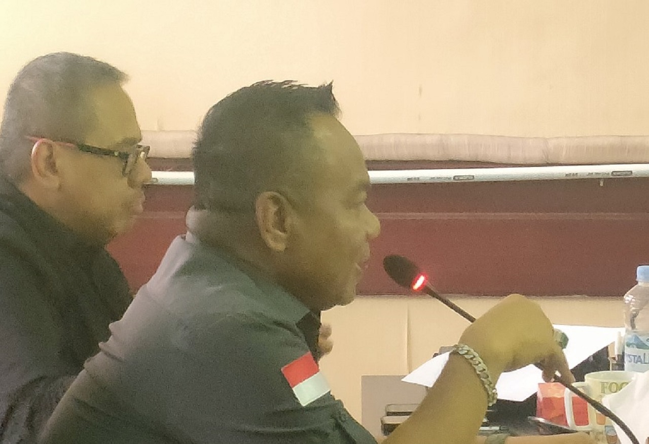 Ketua Komisi A DPRD Kota Surabaya Yona Bagus Widyatmoko selaku pimpinan rapat Pansus Pemindahtanganan Sebagian Tanah Aset PD Pasar Surya Kembali. SP/ AL Qomaruddin