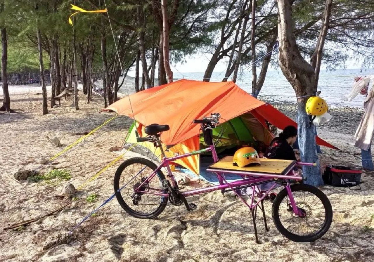 Suasana Pantai Sumur Pawon di Desa Mentoso, Kecamatan Jenu, Kabupaten Tuban. SP/ TBN 