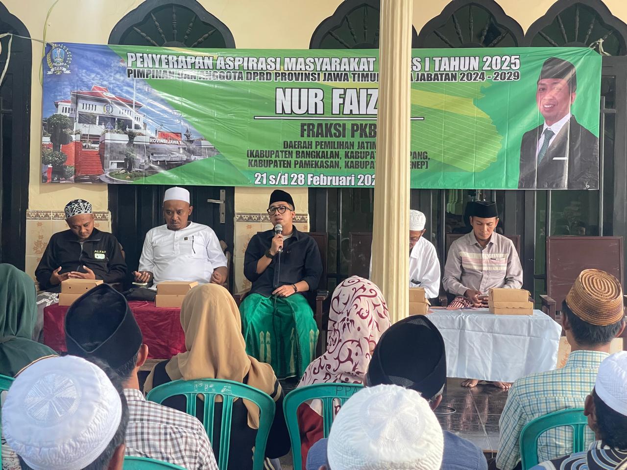 Anggota DPRD Jatim, Nur Faizin saat reses di Desa Banasare, Rubaru, Sumenep.