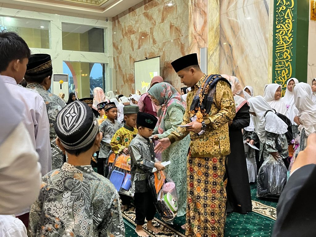 Travel AN Namiroh Group saat buka puasa bersama dengan para mitra.