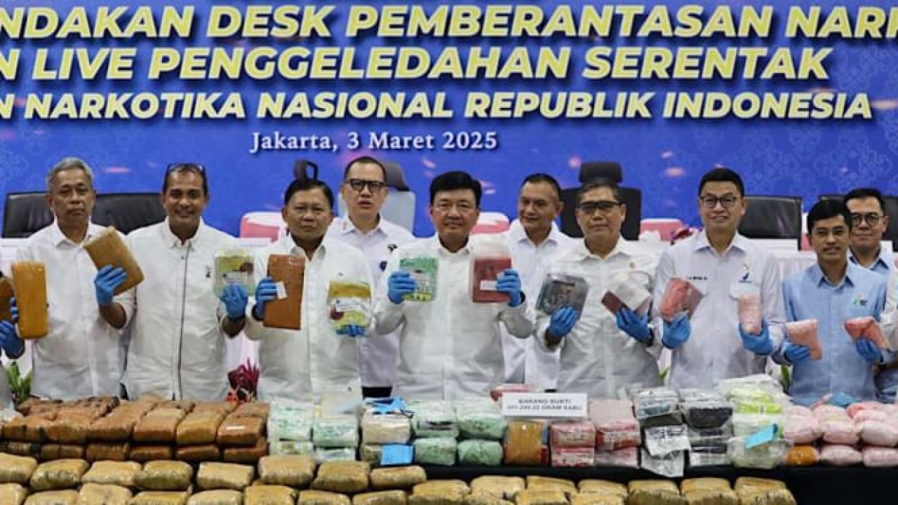 Menko Polkam, Budi Gunawan saat memimpin pengungkapan kasus narkoba senilai Rp 1 Triliun di kantor BNN pusat, di Jakarta, Senin (3/3/2025).
