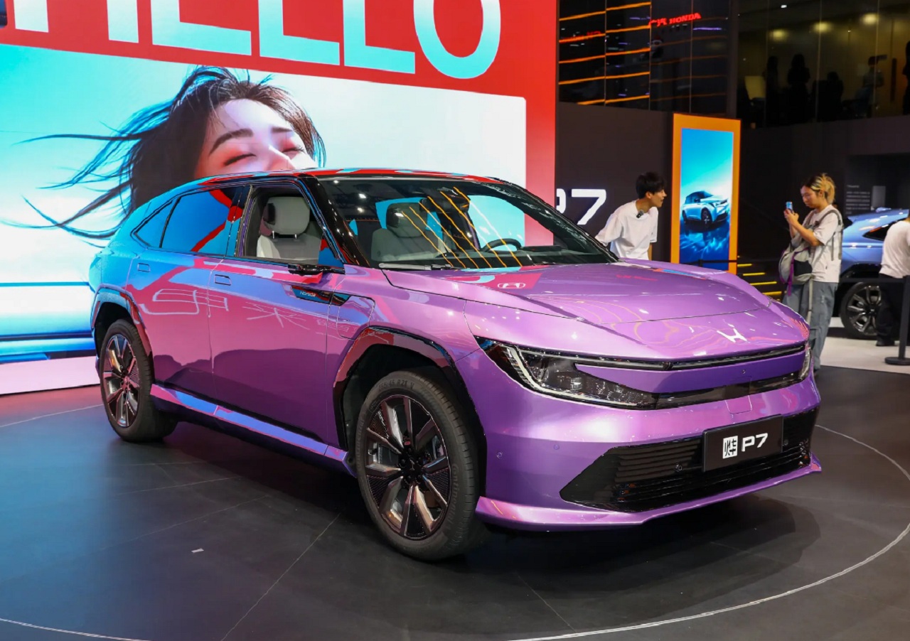 Mobil listrik Honda P7. SP/ JKT