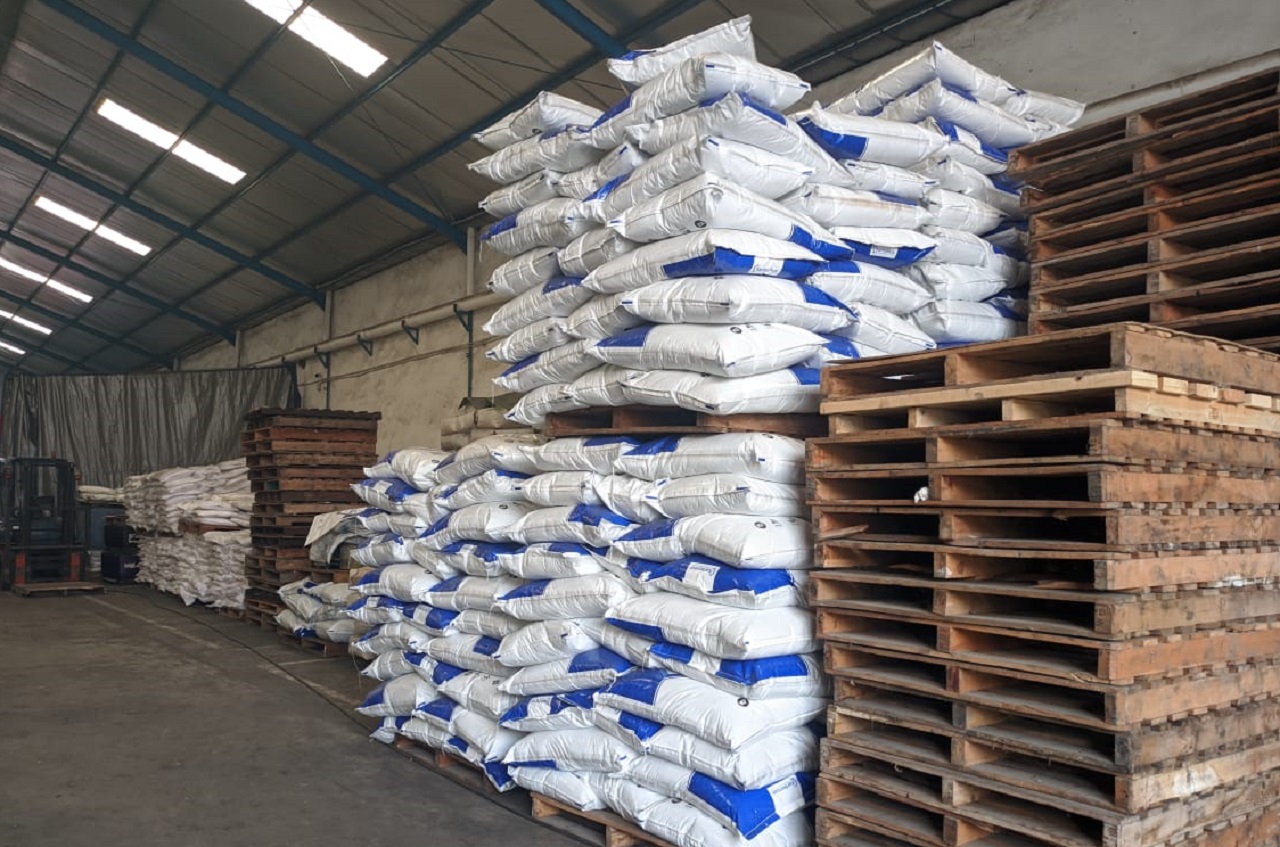 Salah satu gudang di Margomulyo indah blok H. SP/ ACHMAD ADI