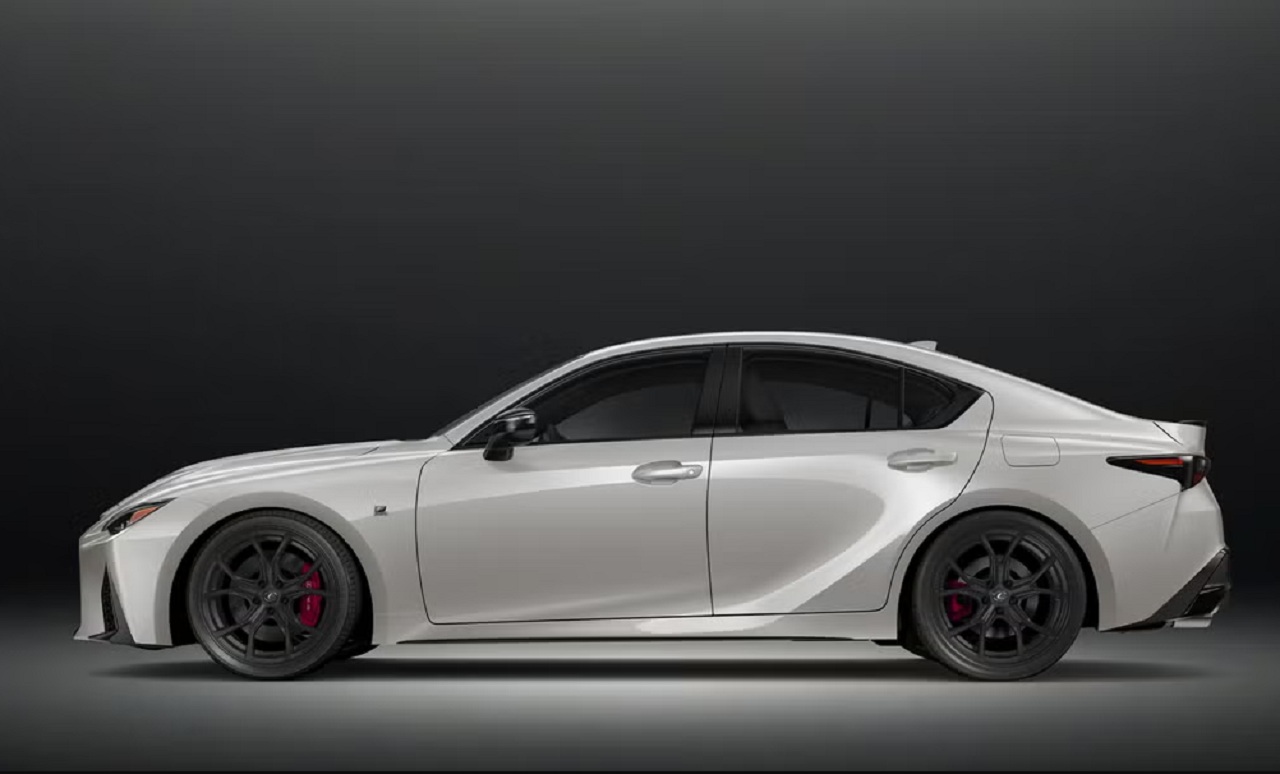 Lexus IS 500 Ultimate Edition. SP/ JKT