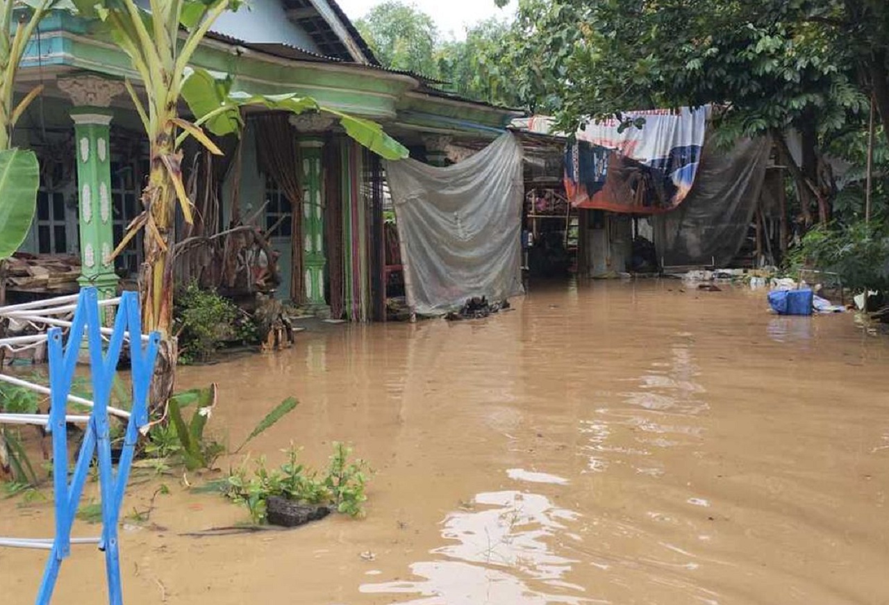 Ilustrasi. Luapan Bengawan Solo merendam sejumlah desa di Lamongan, Jawa Timur. SP/ LMG