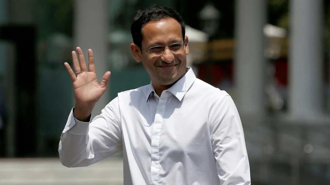 Eks Mendikbud Ristek Nadiem Makarim terseret di kasus korupsi Program Digitalisasi Pendidikan periode 2019-2022. Program ini diduga Kejagung ada unsur korupsinya