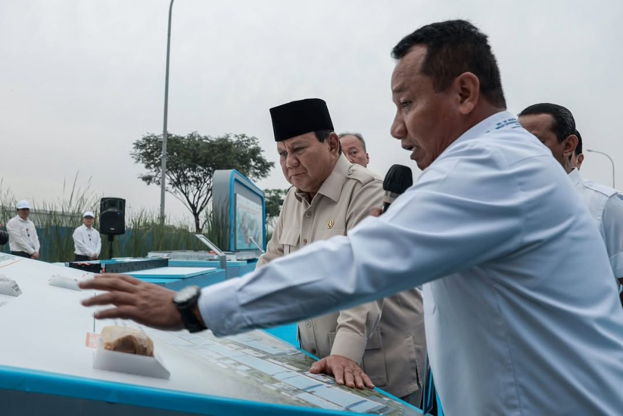 Presiden meresmikan peletakan batu pertama Ekosistem Industri Baterai Listrik Terintegrasi Konsorsium ANTAM–IBC–CBL, yang merupakan salah satu Proyek Strategis Nasional dalam rangka mewujudkan swasembada energi Indonesia.