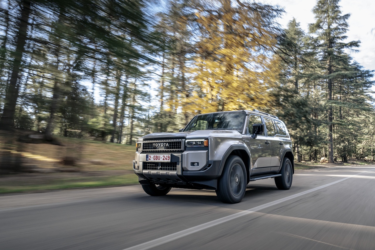 Toyota Land Cruiser Hybrid 48V. SP/ JKT