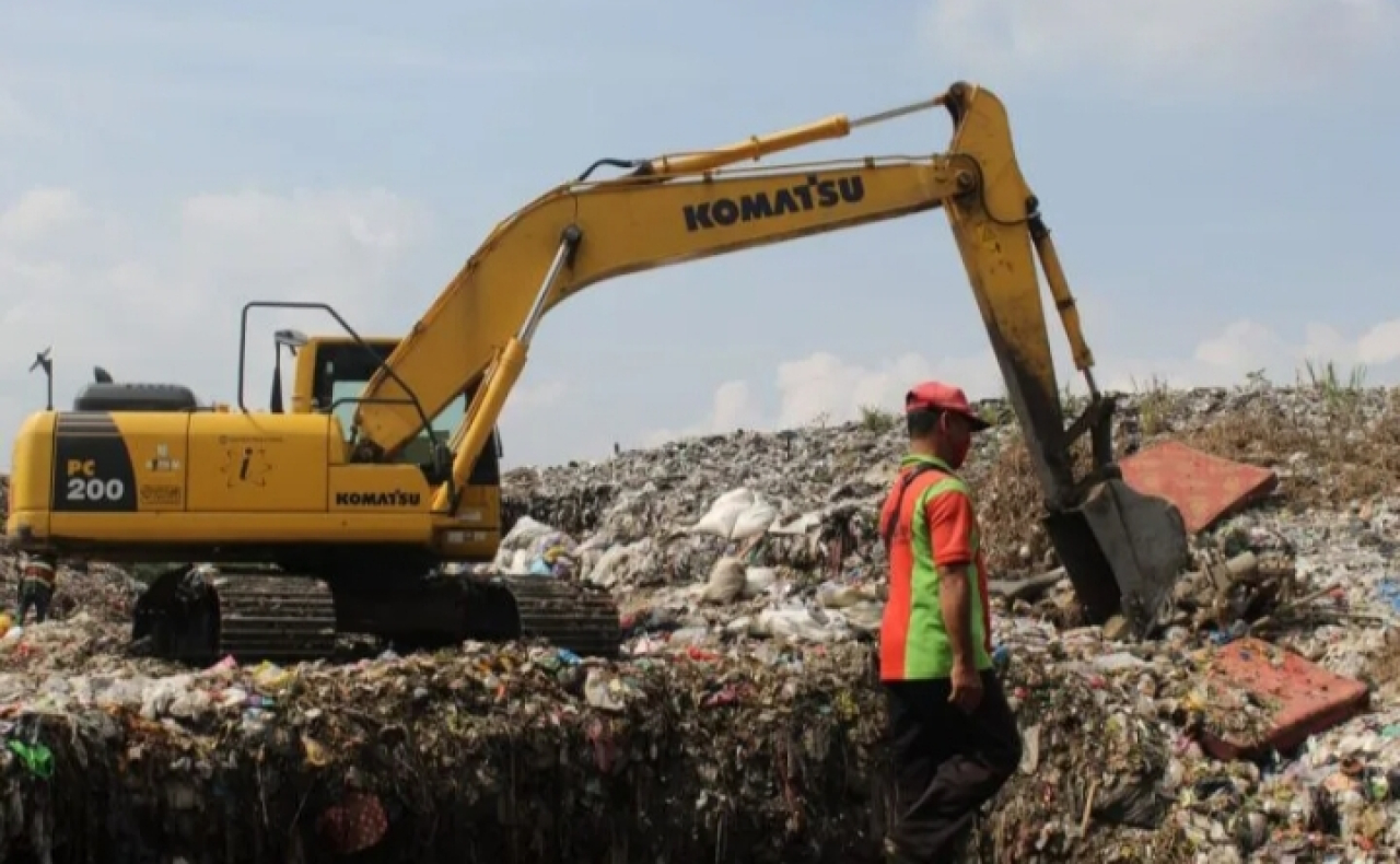Kondisi TPA Segawe Tulungagung yang saat ini mulai mengalami penumpukan sampah. SP/ TLG