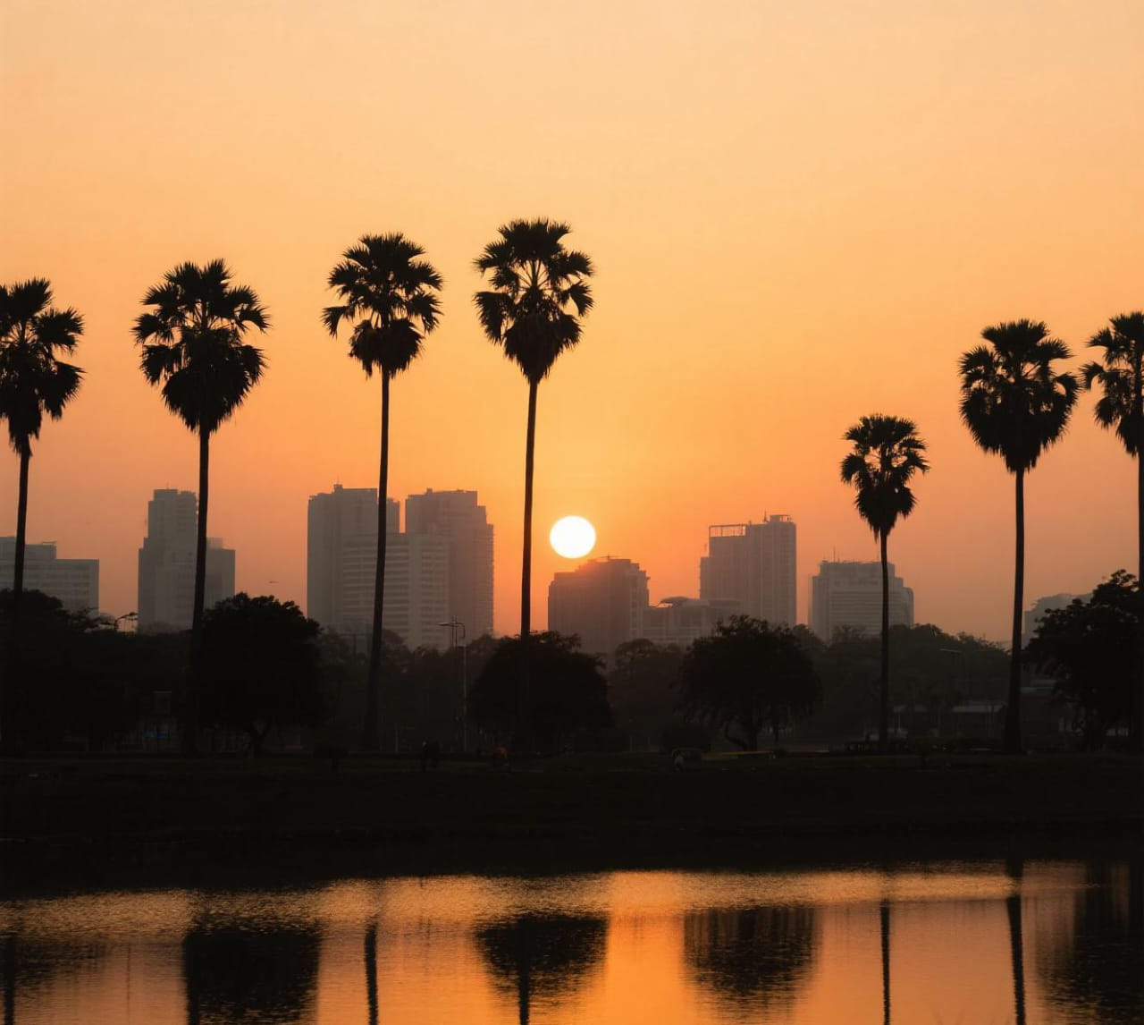 Ilustrasi cuaca di Surabaya hari ini. SP/ Achmad Adi