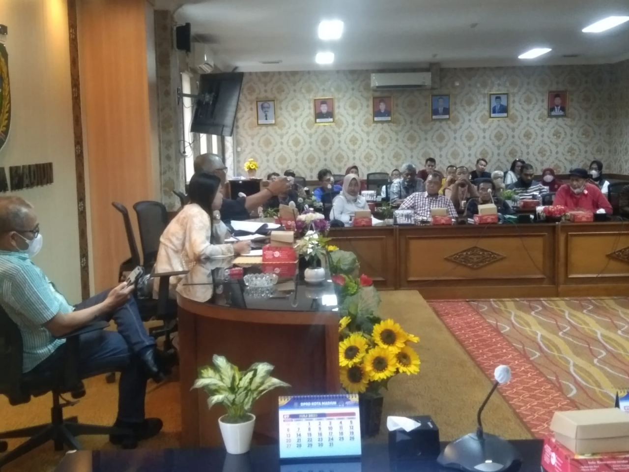 Paguyuban Pedagang Pasar se-Kota Madiun saat audiensi dengan Komisi II DPRD Kota Madiun, Kamis (24/7/2025).