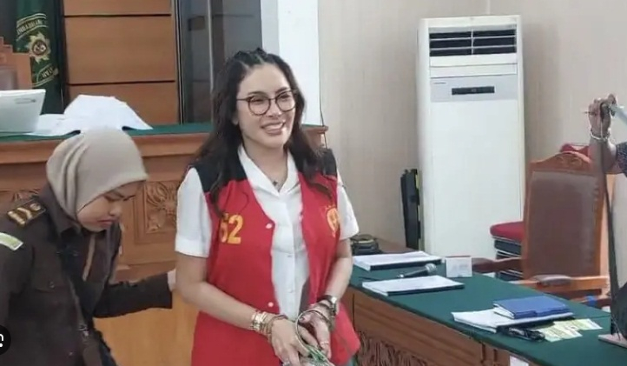 Nikita Mirzani, dalam sidang lanjutan kasus pemerasan di PN Jakarta Selatan, Kamis (31/7/2025).