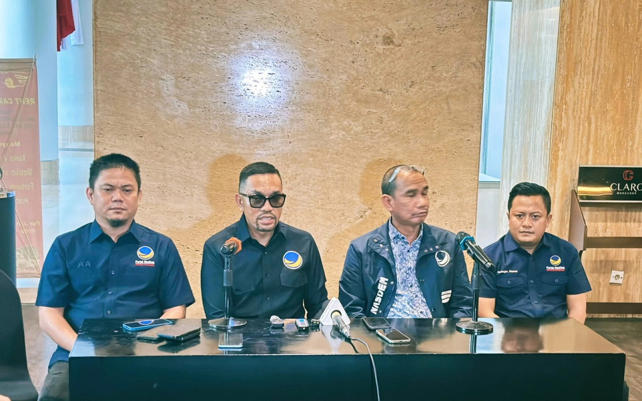 Bupati Kolaka Timur, Abdul Azis bersama Ahmad Sahroni, mengklarifikasi bahwa Tidak ada OTT terhadap dirinya yang dilakukan oleh KPK.