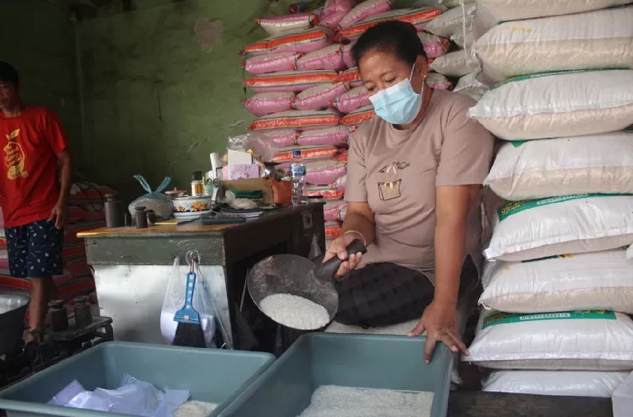 Ilustrasi. Pedagang beras di salah satu pasar tradisional Kabupaten Jombang, Jawa Timur. SP/ JBG