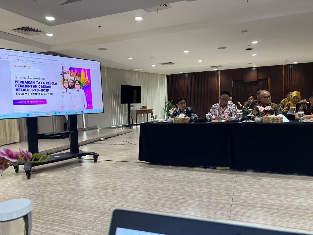 rapat koordinasi dan evaluasi tata kelola pemerintahan daerah melalui Indeks Pencegahan Korupsi Daerah Monitoring, Controlling, Surveillance for Prevention (IPKD-MCSP).