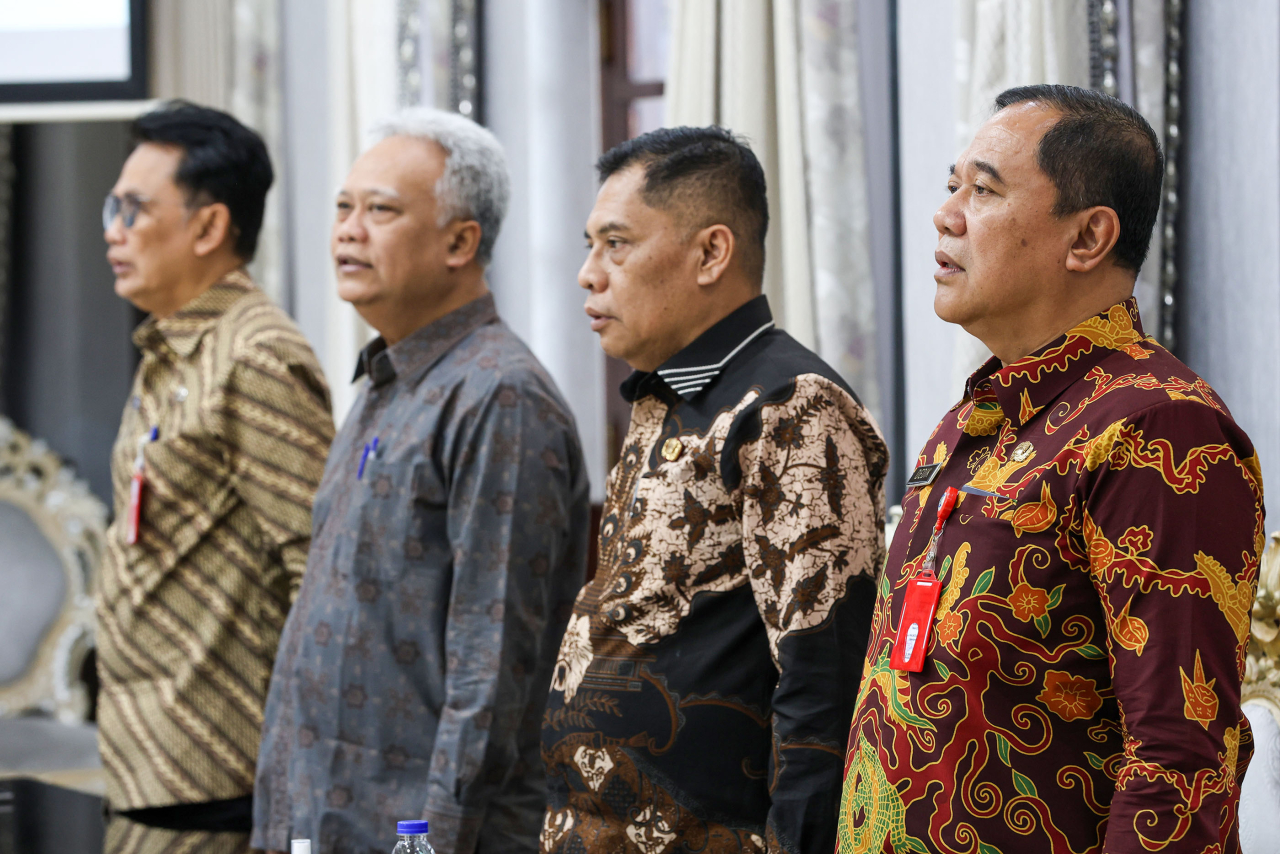 Empat calon yang berpartisipasi dalam seleksi Sekda  dari Kanan Dedik Irianto (Kepala Dinas Lingkungan Hidup), Eddy Christijanto (Kepala Dinas Kependudukan dan Pencatatan Sipil), Lilik Arijanto (Kepala Dinas Perumahan Rakyat dan Kawasan Permukiman serta P