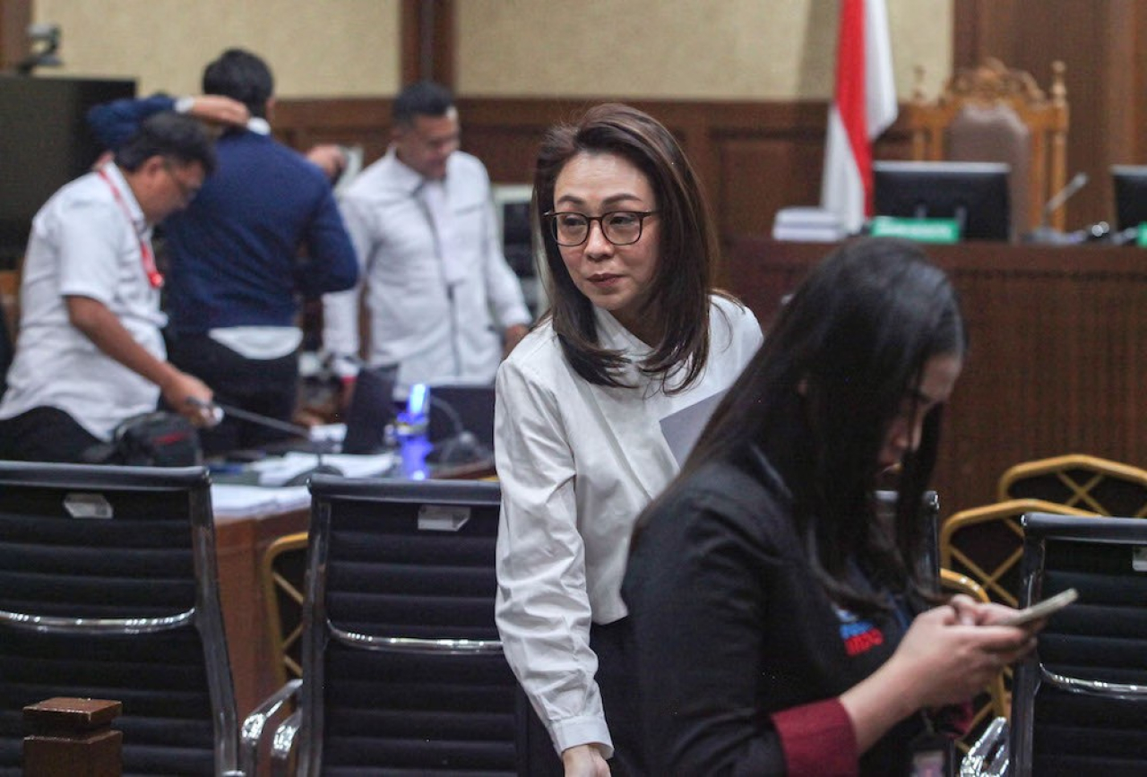 Theresia Meila Yunita saat dihadirkan sebagai saksi sidang ANS Kosasih di PN Jakpus