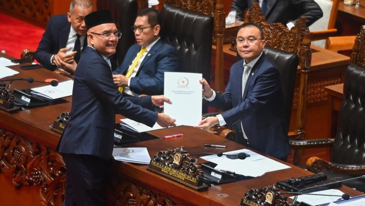 DPR resmi sahkan RUU Haji jadi UU, menetapkan pembentukan Kementerian Haji dan Umrah