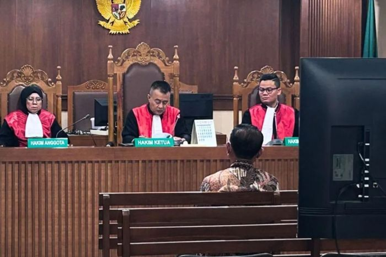 Hakim Pengadilan Tipikor Jakarta memvonis eks KPN Surabaya Rudi Suparmono dengan hukuman 7 tahun penjara.