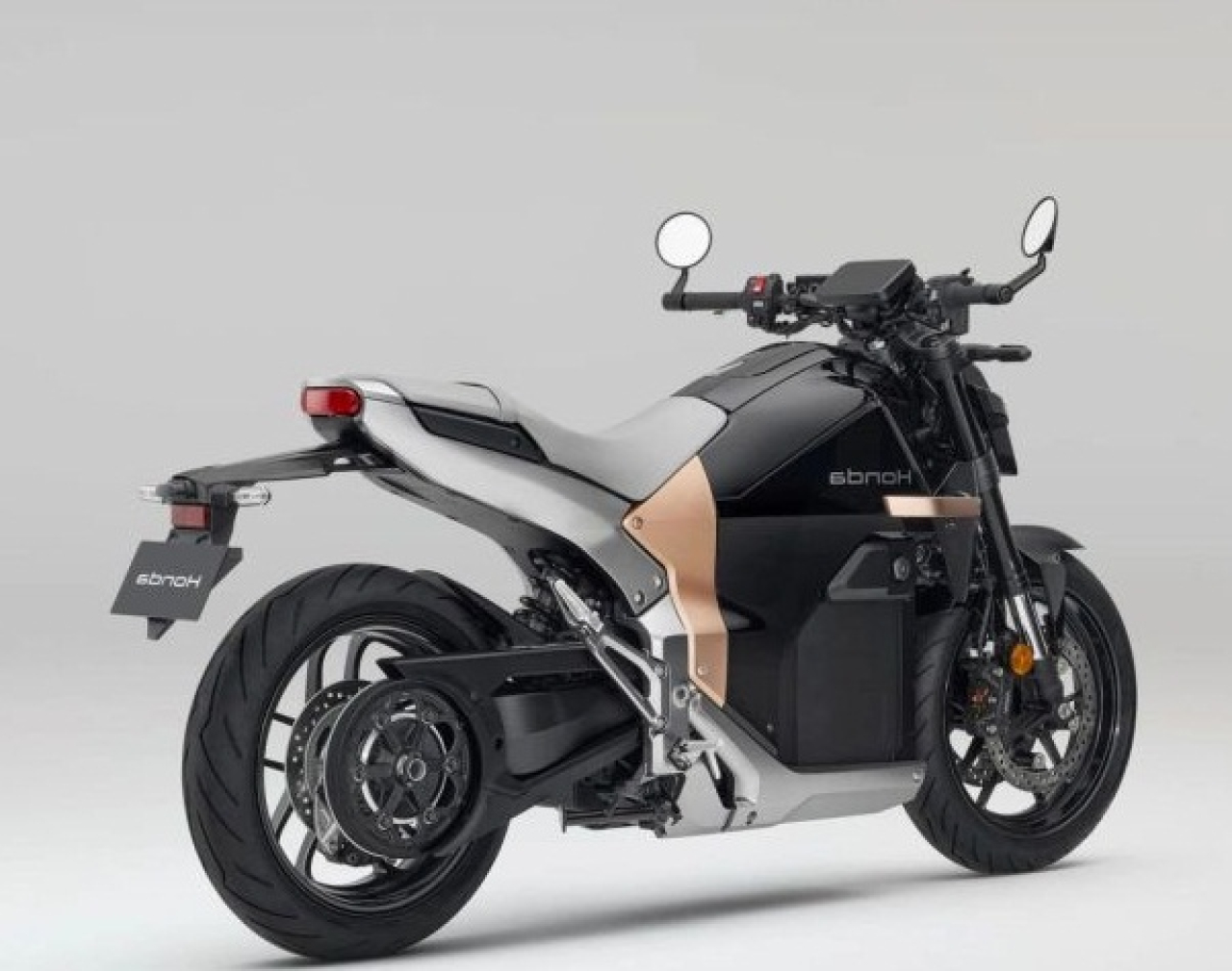 Honda WN7 Naked Streetfighter