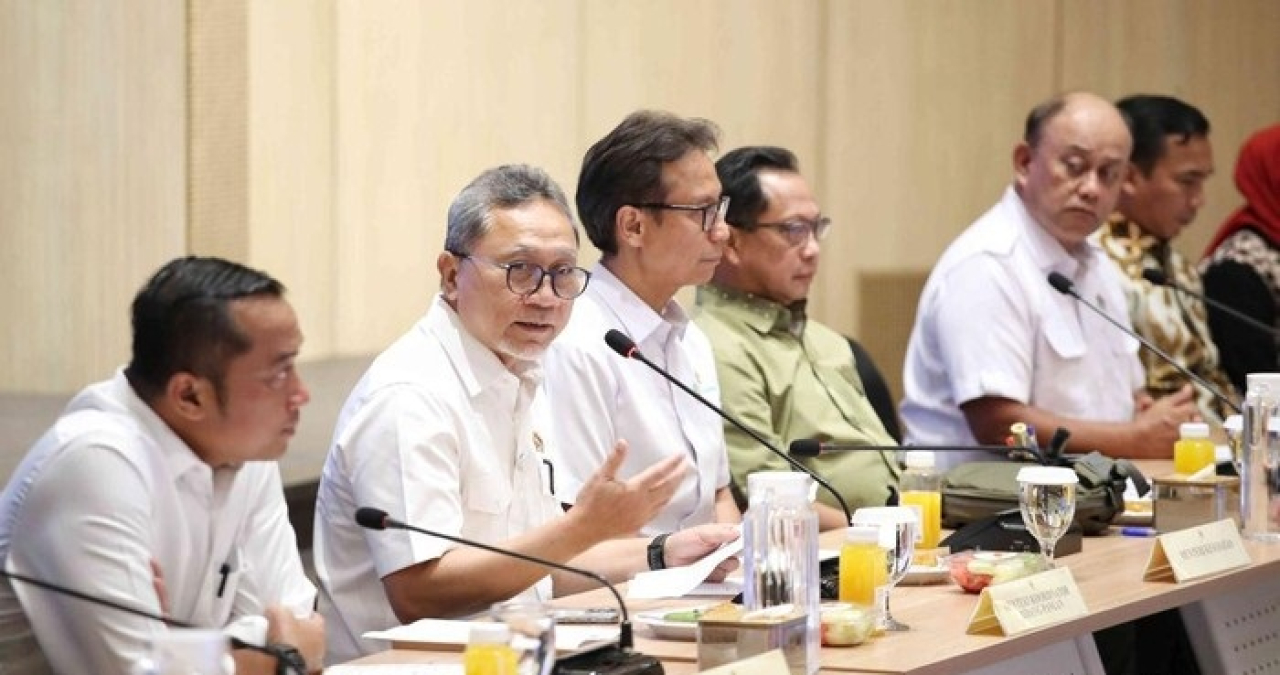 Konferensi pers terkait penanggulangan KLB pada program prioritas makan bergizi gratis digelar di Jakarta.