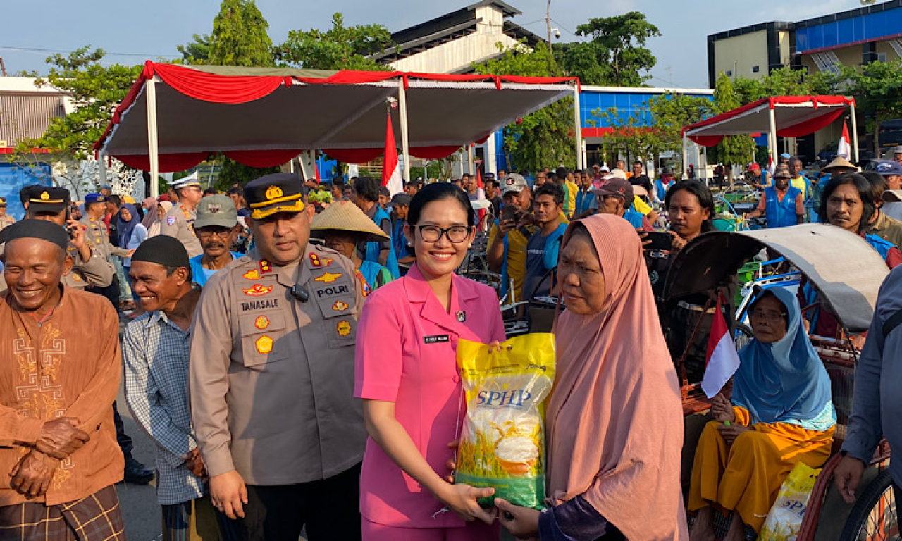 Maulid Nabi Jadi Momentum Polres Tuban Dekatkan Diri dengan Warga