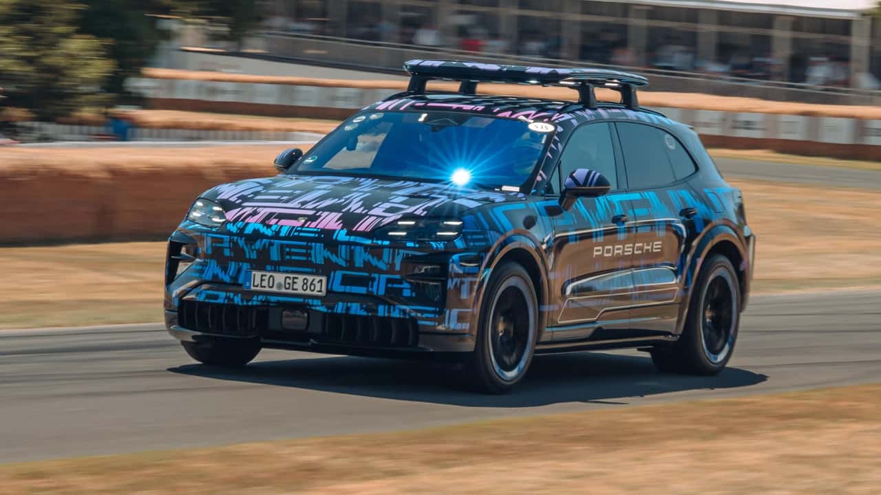 Prototype Cayenne Electric. SP/ JKT