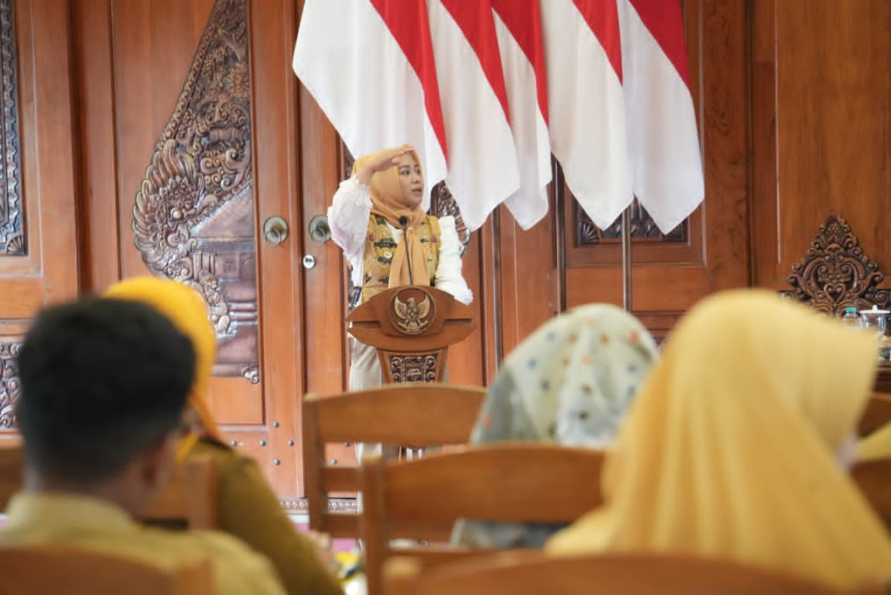 Walikota Ning Ita saat membuka Pelatihan Tekhnis Tanggap Insiden Siber untuk para Agen Mojokerto. SP/ DWI