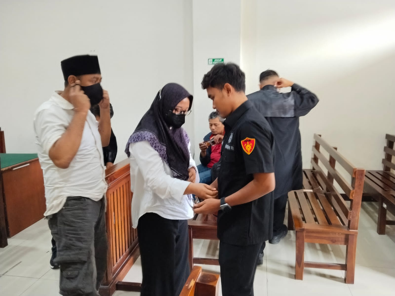 Terdakwa pasutri Ainul Churi dan Yeni Puspita Sari. SP/ M.ADID
