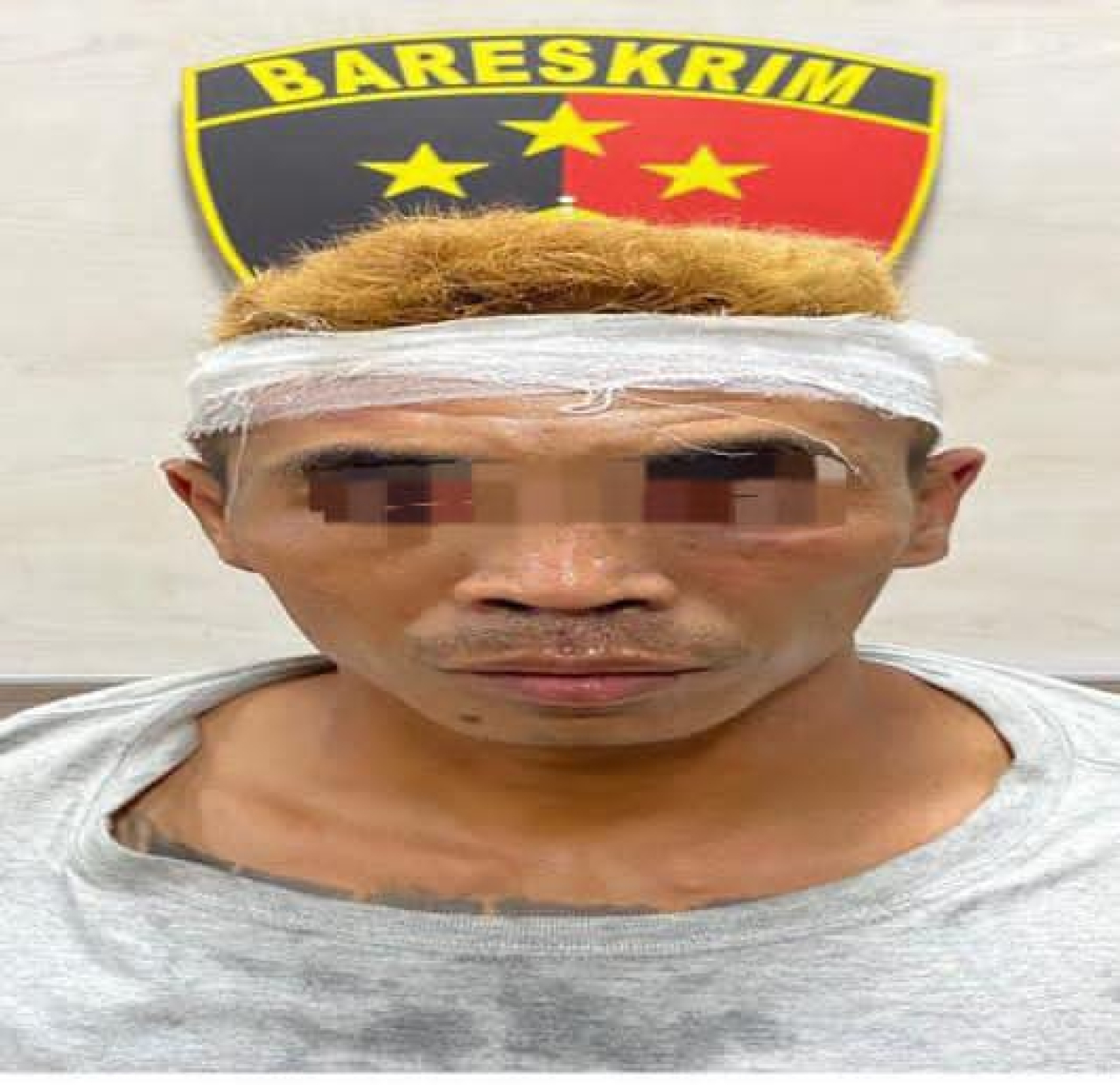 Seorang pria berinisial MAK (34) asal Bantul, Daerah Istimewa Yogyakarta, diamankan setelah nekat mengambil uang di meja kasir, Senin (27/10/2025).