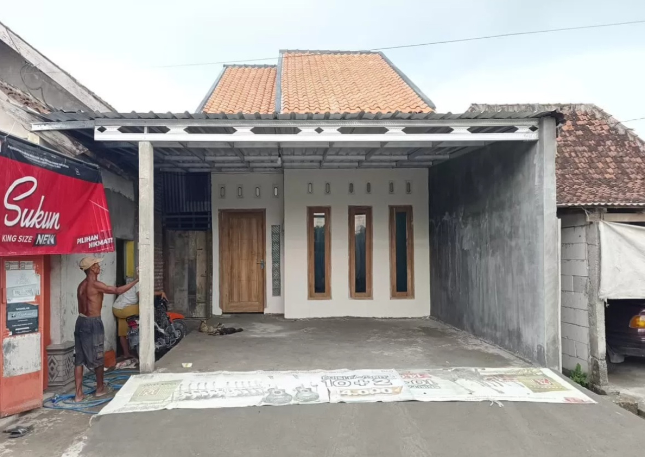 Pembangunan RTLH yang dibangun Dinas Perkim Jombang untuk masyarakat Jombang melalui APBD reguler. SP/ JBG