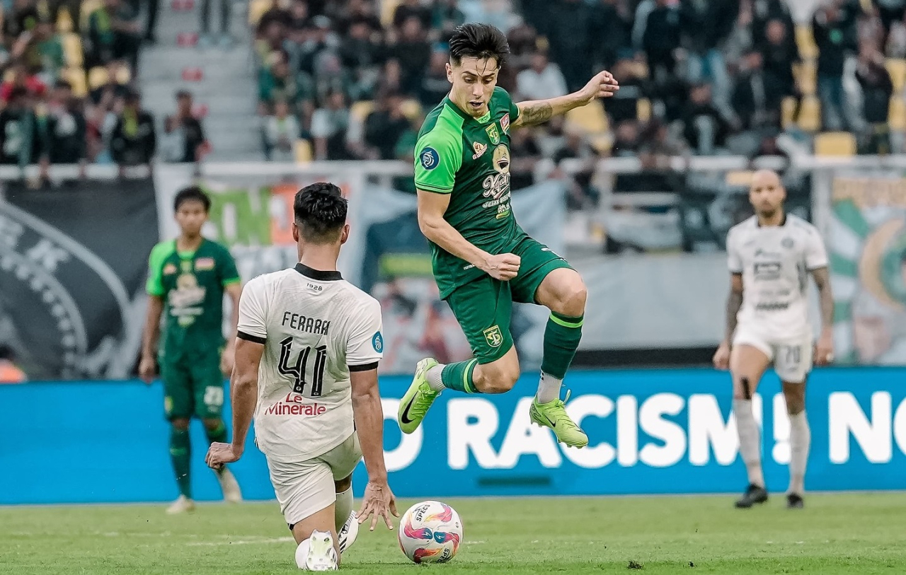 Duel Persebaya Surabaya kontra Persija Jakarta, Sabtu malam nanti, akan menjadi pembuktian Bruno Moreira Dkk untuk bisa merangsek ke papan atas.