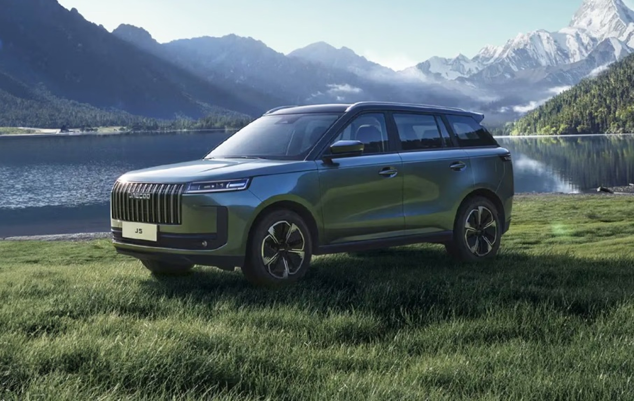 Jaecoo J5 EV. SP/ JKT