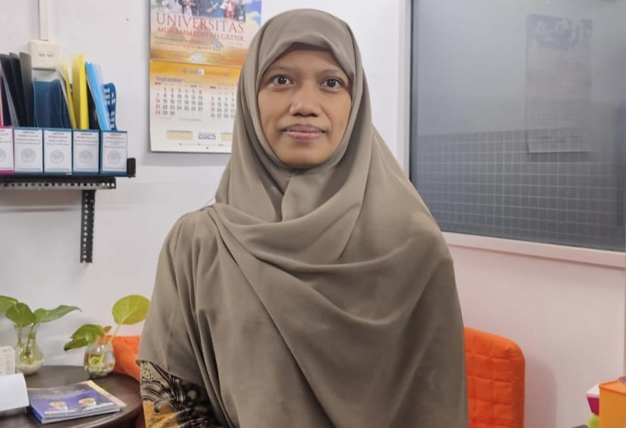 Dr Farikhah SPi, MSi. SP/M Aidid