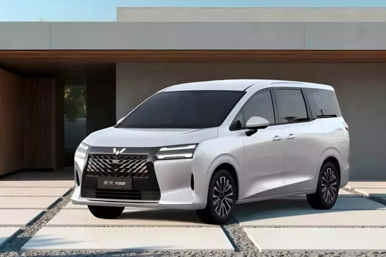 Wuling Xingguang 730. SP/ JKT