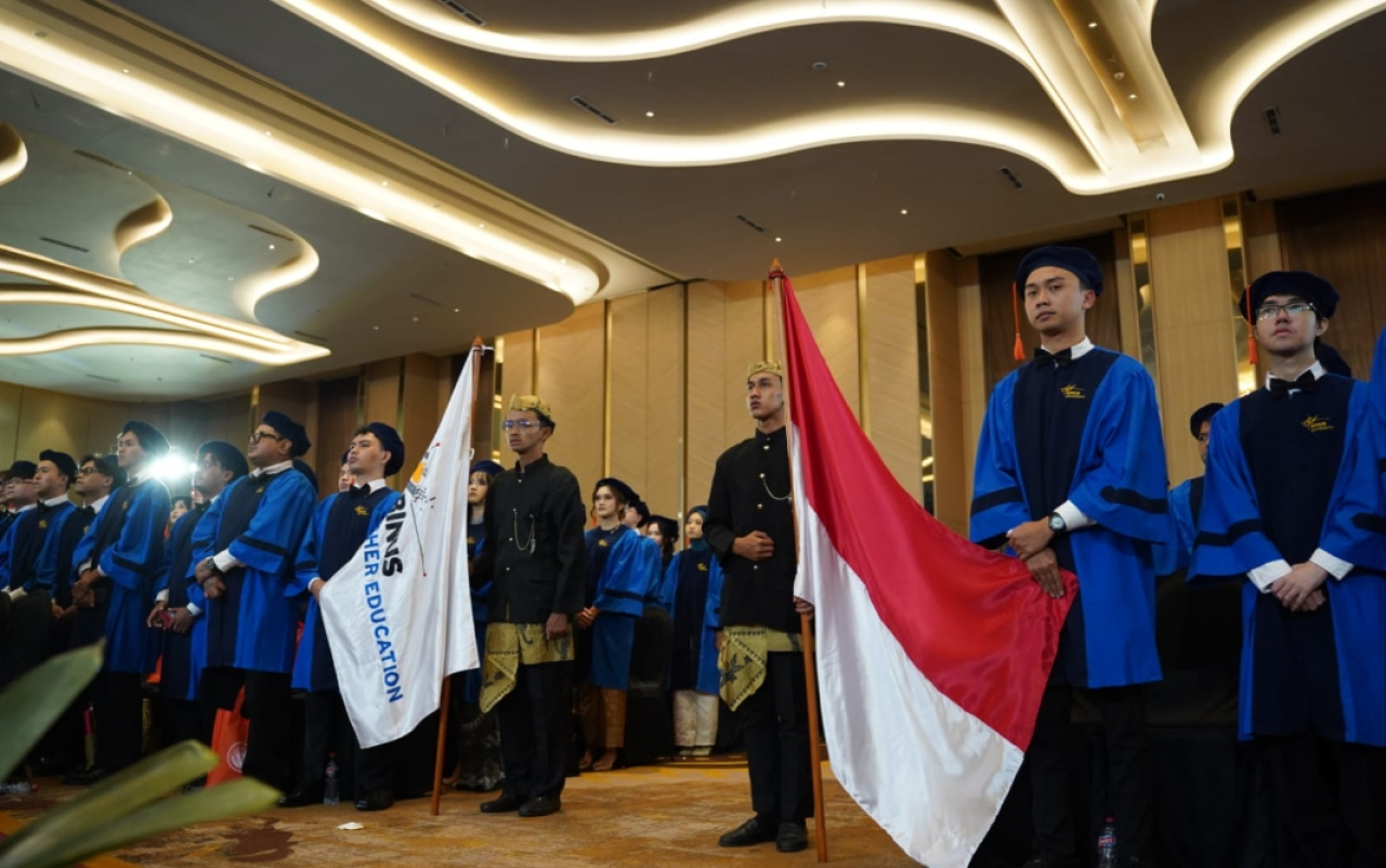Binus University kembali menyelenggarakan Wisuda Angkatan ke-73 sebagai momen apresiasi atas perjalanan akademik dan pencapaian para mahasiswa.