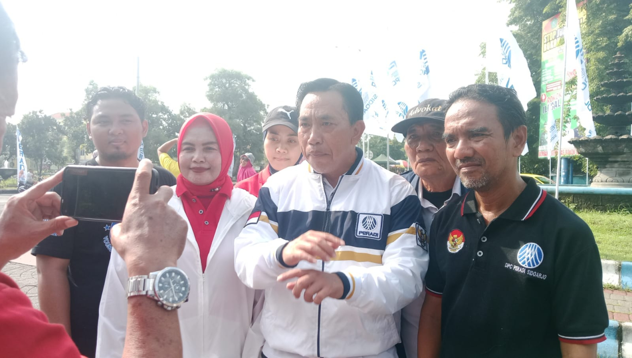 Ketua DPC PERADI Sidoarjo, Yunus Susanto SH., kepada media, Minggu (23/11/2925), di Kantor DPC PERADI Sidoarjo, Jalan Graha Anggrek Mas, Pagerwojo, Buduran, Sidoarjo.