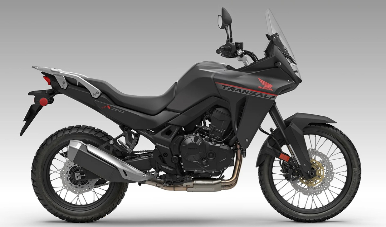 Honda XL750 Transalp dibekali dengan teknologi E-Clutch. SP/ JKT