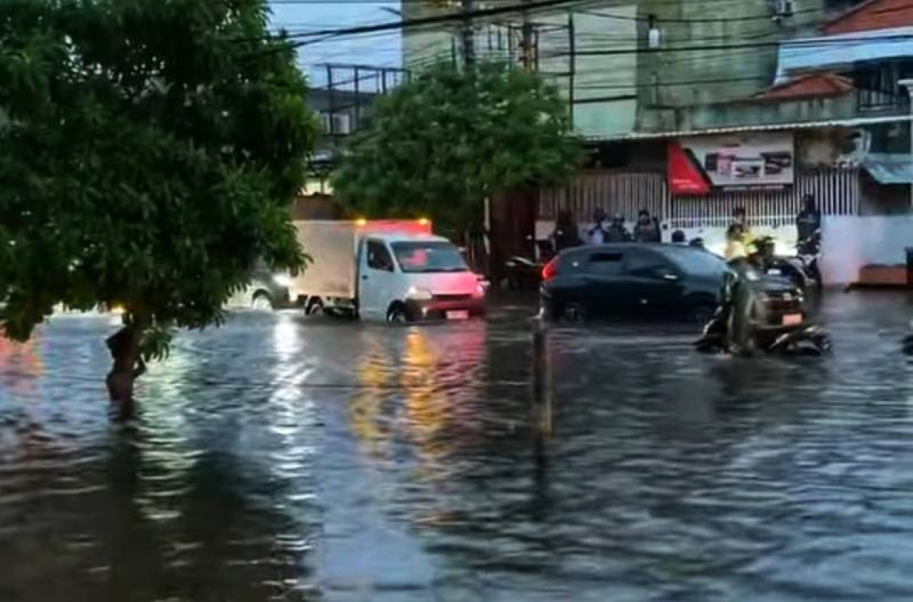 ilustrasi Banjir di Surabaya, (Istimewa)