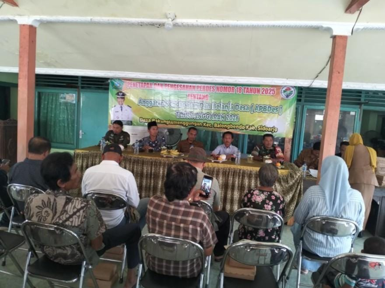 Musyawarah Desa (Musdes) penetapan APBDes Tahun Anggaran 2026 di pendopo kantor desa Bakungtemenggungan.