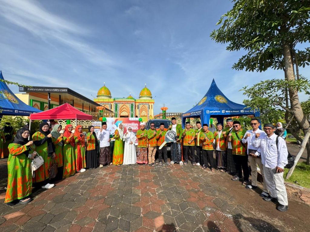 Pemenang satu unit mobil Toyota Fortuner, Mohammad Samsukadi.