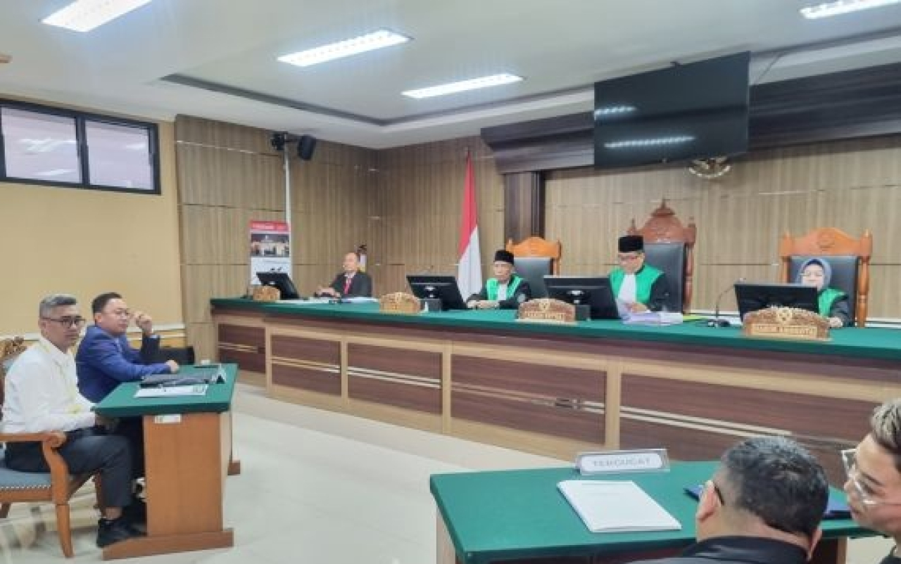 Ridwan Kamil menghormati proses gugatan yang diajukan istrinya Atalia Praratya, yang mulai berjalan di Pengadilan Agama Bandung.