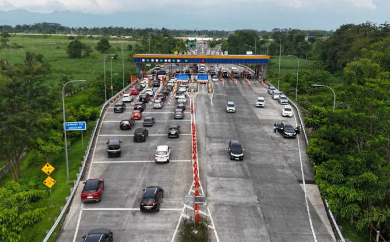 Ilustrasi. Kendaraan yang memasuki Malang di ruas tol Pandaan Malang ini naik jelang Nataru. SP/ MLG