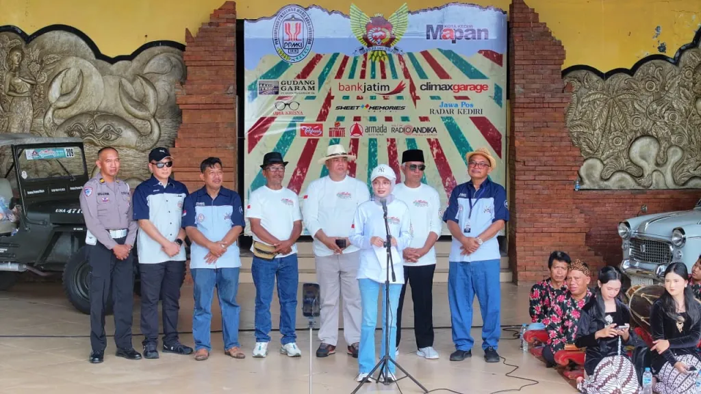 Hadiri Rally Wisata Mobil Kuno, Mbak Wali Ajak Promosikan Sejarah dan Potensi Wisata Kota Kediri