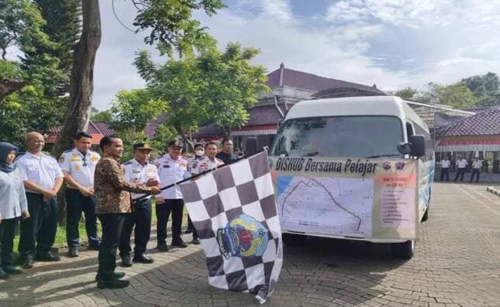 Lewat Program Bus Gratis, Pemkab Bangkalan Komitmen Tingkatkan Layanan Transportasi Pelajar