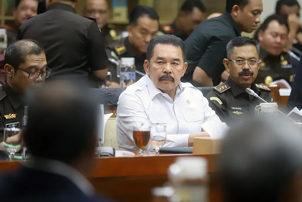 Baca juga : Jaksa Agung Ungkap Tahun 2025, 72 Jaksa Terima Hukuman Berat