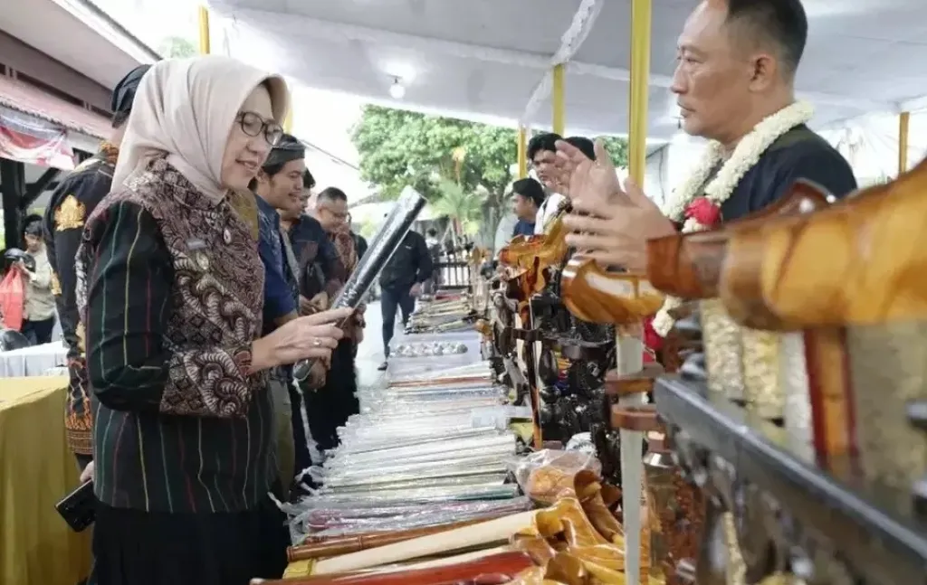 Perkuat Identitas Daerah, Pemkab Lumajang Angkat Pusaka Lewat Pameran Budaya Tosan Aji Nusantara