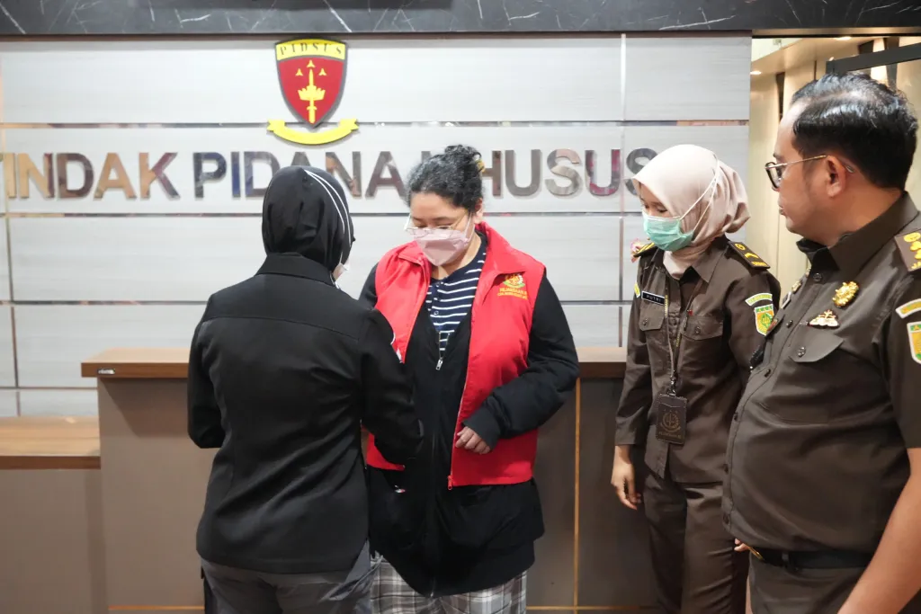 Kejati Jatim Tahan Direktur PT Buana Jaya Surya Kasus Korupsi Pengadaan SMK